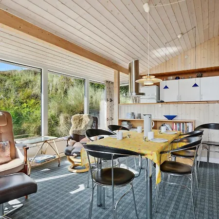 Stunning In With House A Panoramic View *